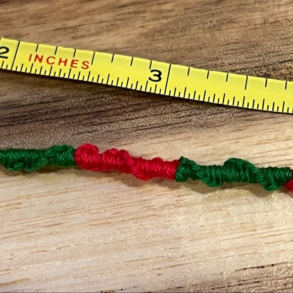 3/$11 Red & Green Threaded Bracelet - Picture 4 of 5